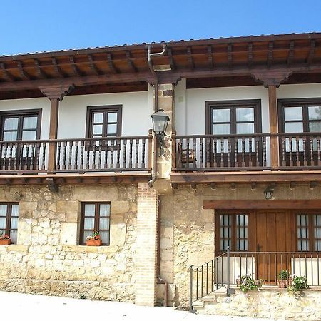 Apartamentos Llave De Santillana Santillana del Mar Esterno foto