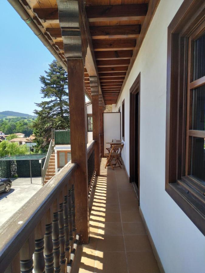 Apartamentos Llave De Santillana Santillana del Mar Esterno foto