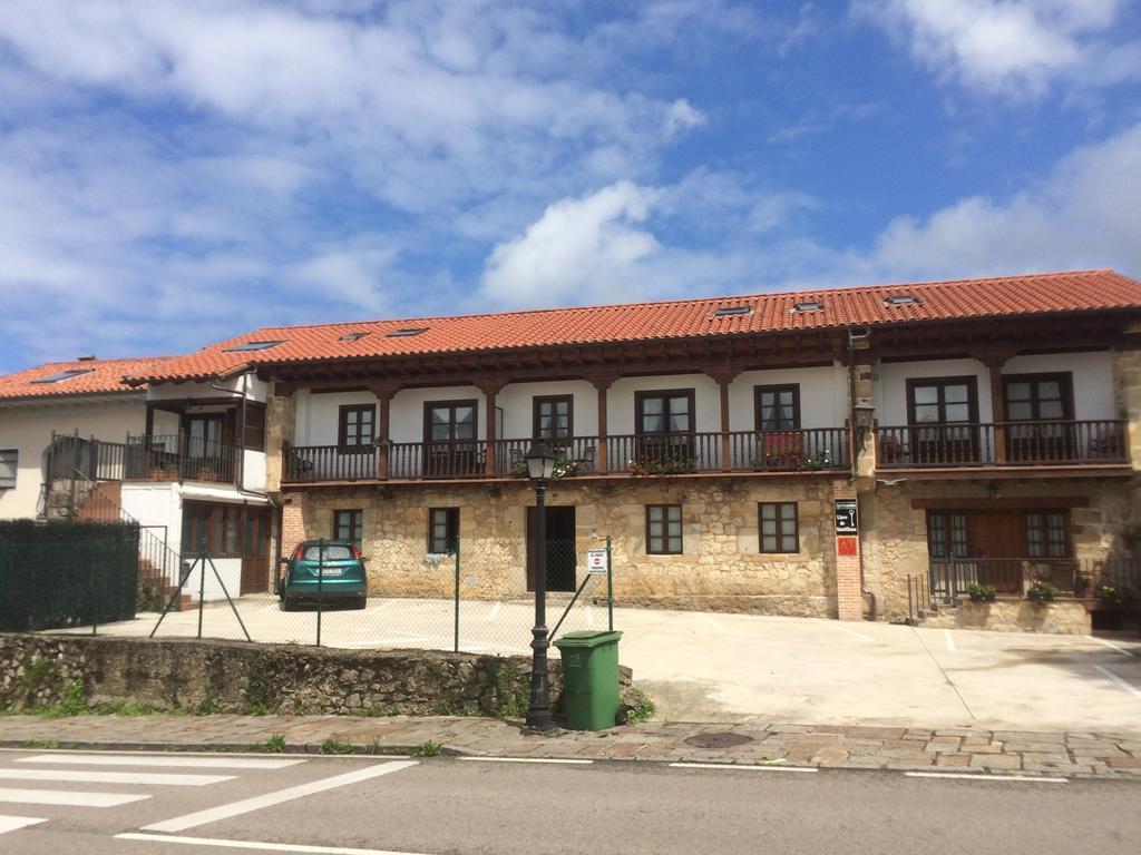 Apartamentos Llave De Santillana Santillana del Mar Esterno foto