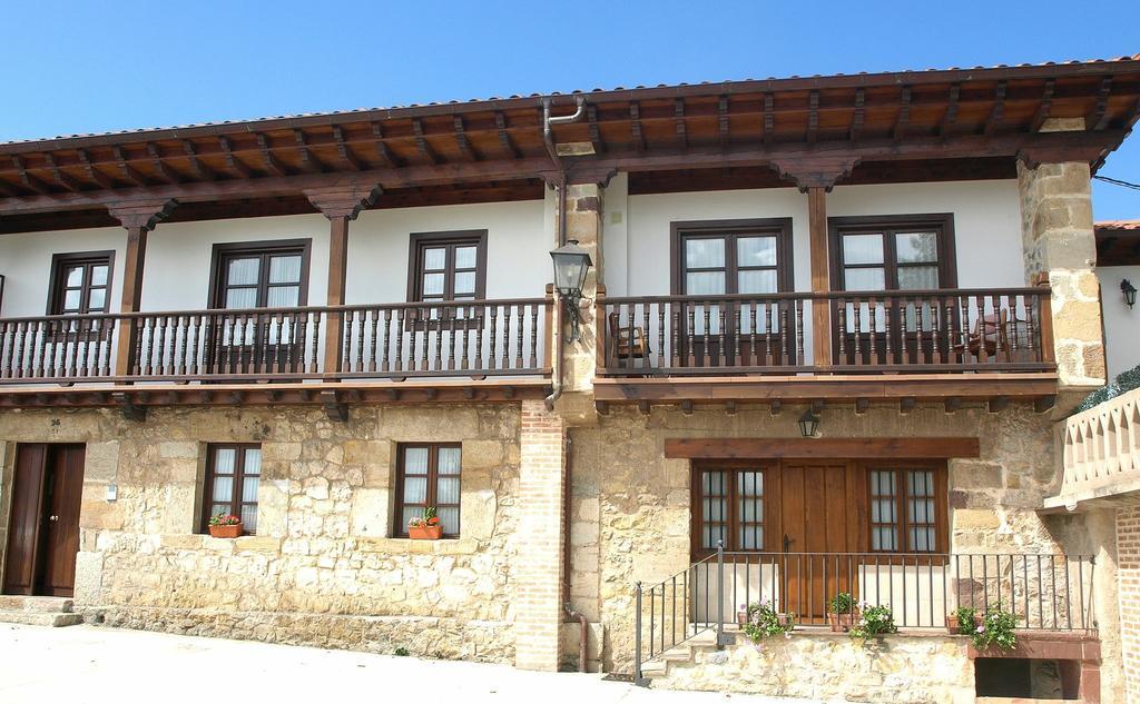 Apartamentos Llave De Santillana Santillana del Mar Esterno foto