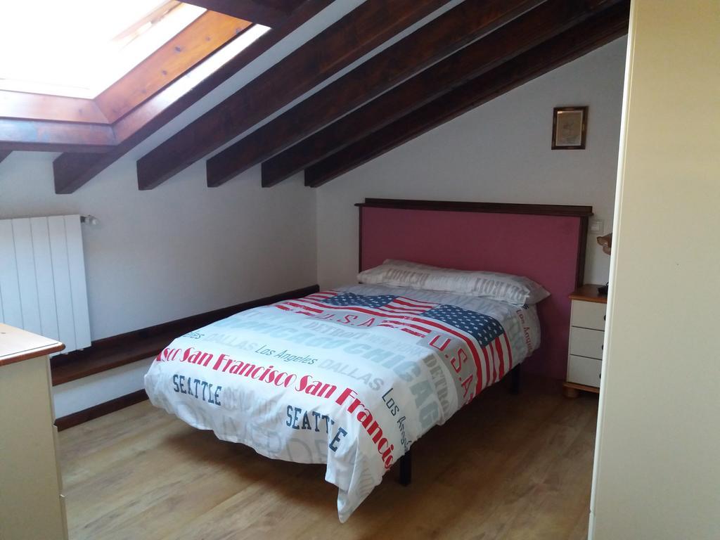 Apartamentos Llave De Santillana Santillana del Mar Esterno foto